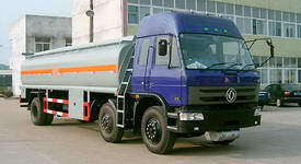 東風(fēng)前四后八加油車(chē)圖片